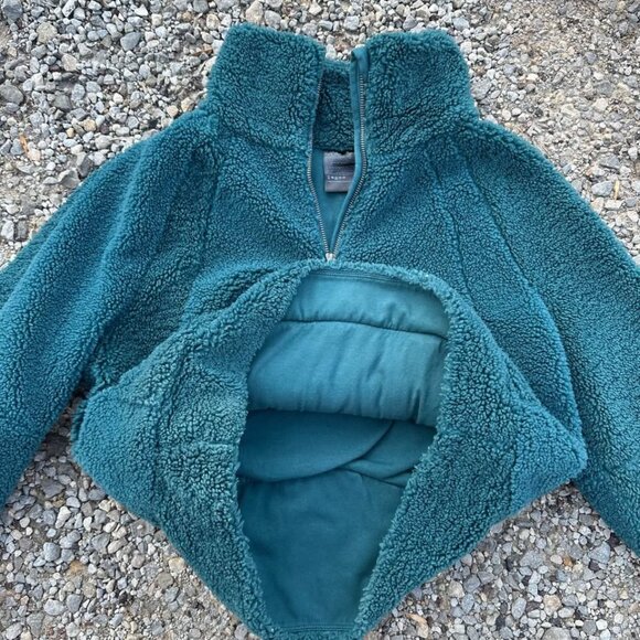 Lululemon oversized, cropped, Scuba funnel neck pullover. Jasper Green. XS. - Picture 4 of 9